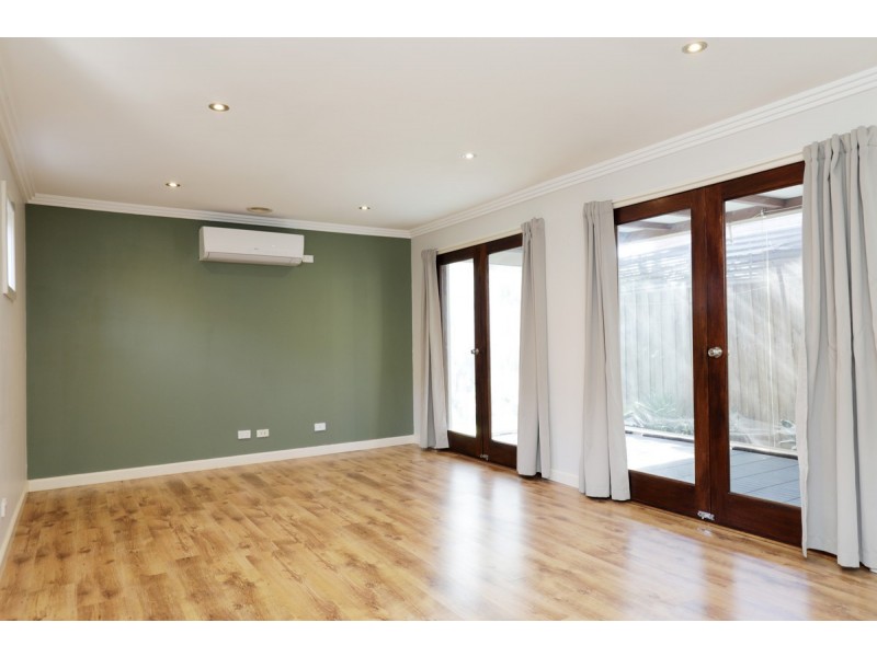 11a Malleehen Steet, Werribee VIC 3030