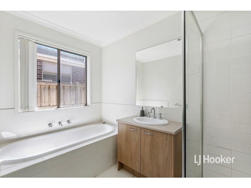 21 Tusmore Road, Point Cook VIC 3030