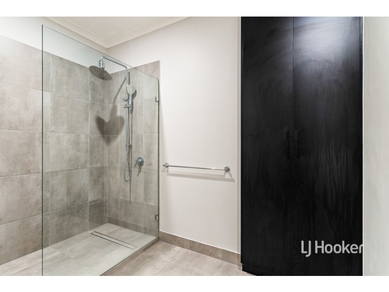 84 Boardwalk Boulevard, Point Cook VIC 3030