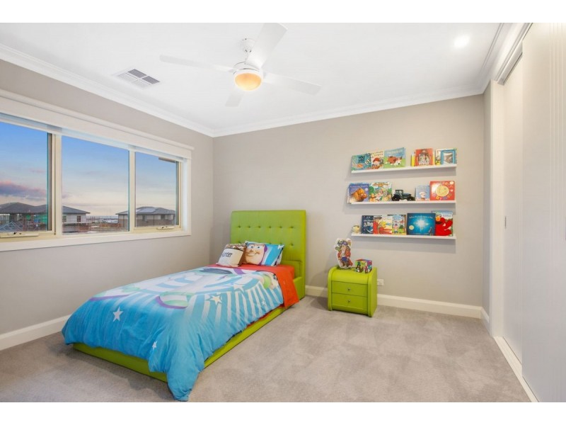10 Masthead Way, Werribee South VIC 3030