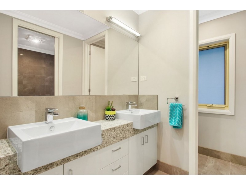 10 Masthead Way, Werribee South VIC 3030