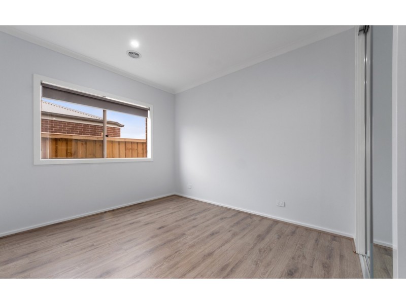 32 Riverstone Promenade, Tarneit VIC 3029