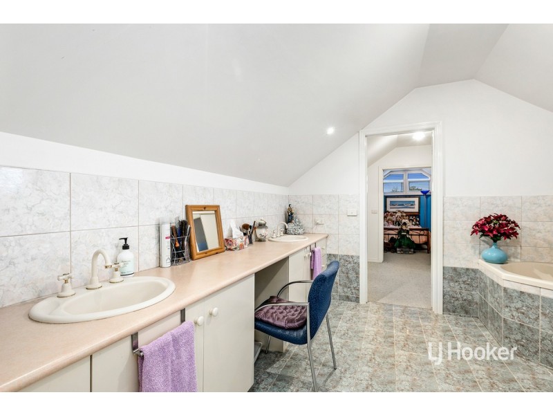 7 Hosie Street, Altona Meadows VIC 3028