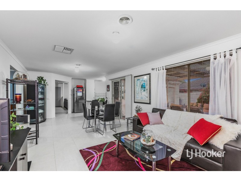 26 Willowgreen Way, Point Cook VIC 3030