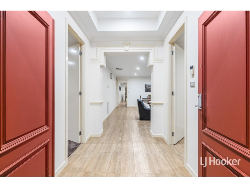 6 Sorrento Avenue, Point Cook VIC 3030