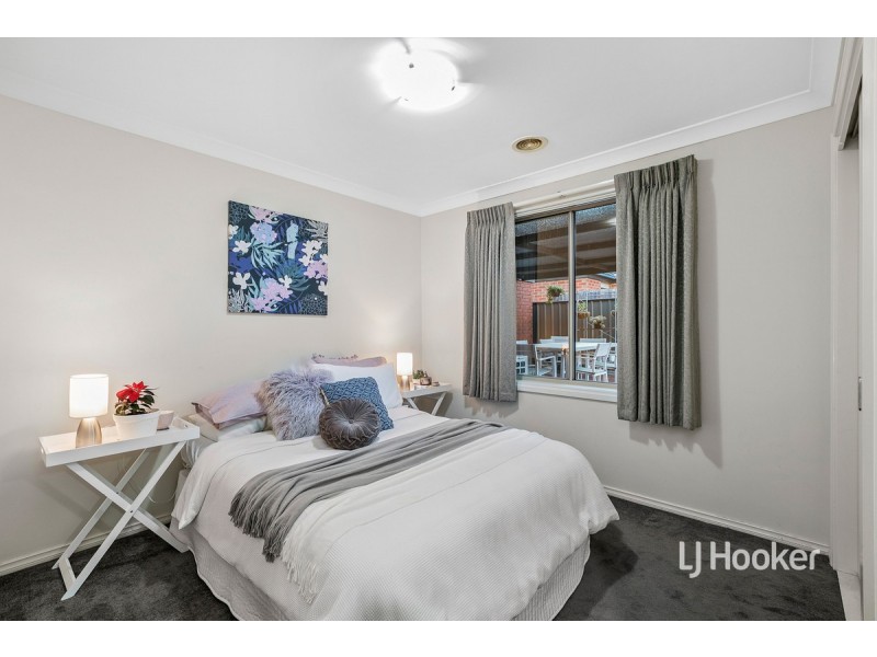 14 Caldicott Crescent, Point Cook VIC 3030