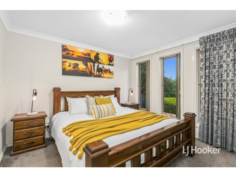 14 Caldicott Crescent, Point Cook VIC 3030