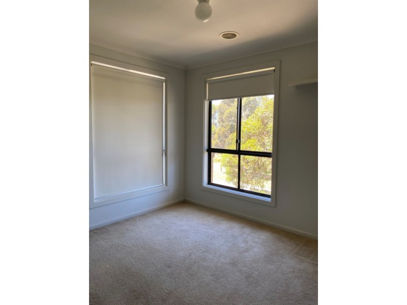 12 Parkwood Terrace, Point Cook VIC 3030