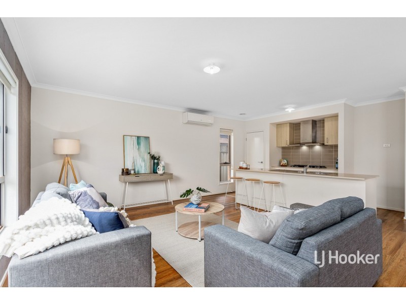 34 Chartwell Avenue, Truganina VIC 3029