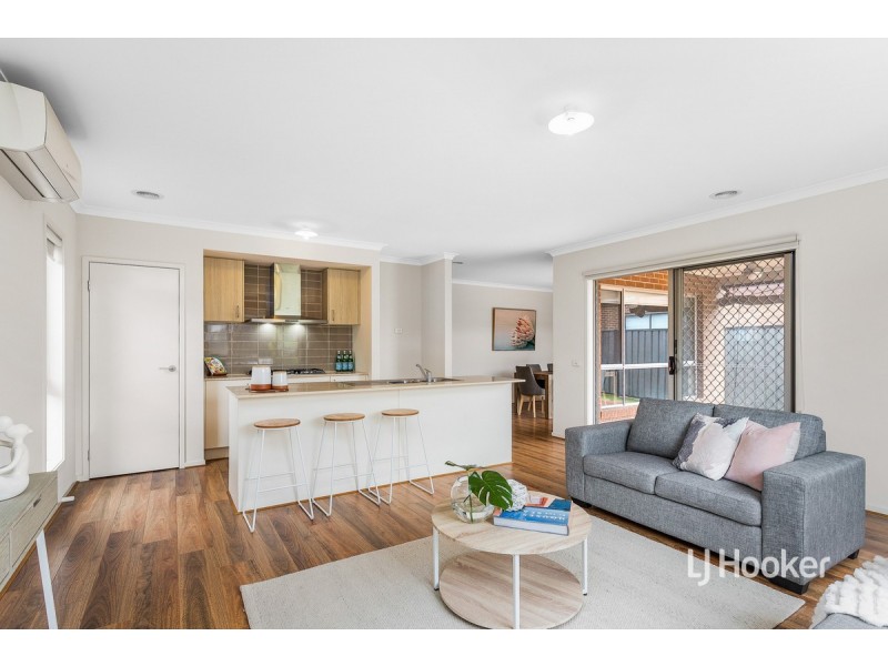 34 Chartwell Avenue, Truganina VIC 3029