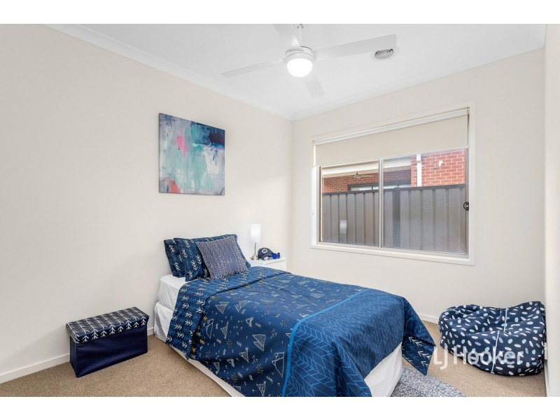 34 Chartwell Avenue, Truganina VIC 3029