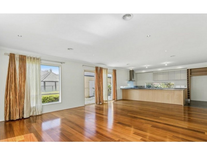 5 Santander Crescent, Point Cook VIC 3030