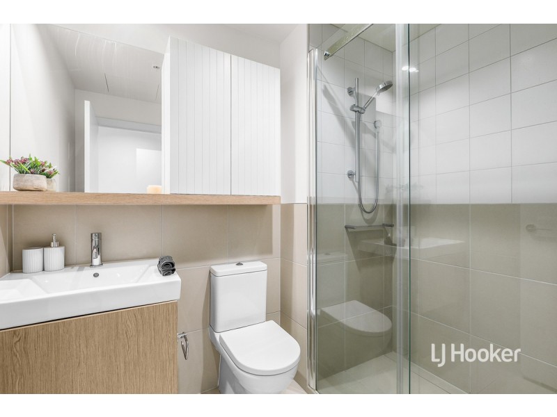 104/56 Kambrook Road, Caulfield North VIC 3161