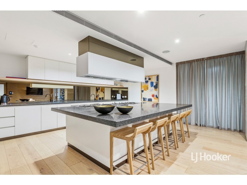 104/56 Kambrook Road, Caulfield North VIC 3161