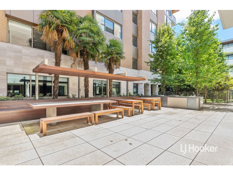 104/56 Kambrook Road, Caulfield North VIC 3161