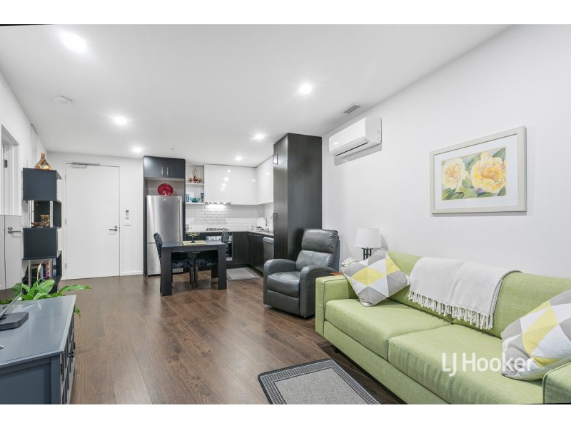 201/18 Tribeca Drive, Point Cook VIC 3030