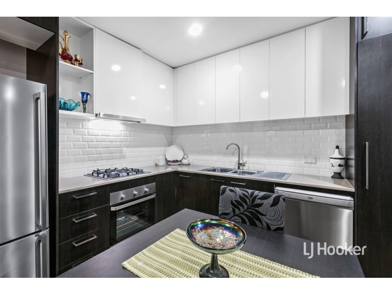 201/18 Tribeca Drive, Point Cook VIC 3030