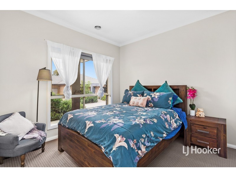 35/42 Mitchells Lane, Sunbury VIC 3429