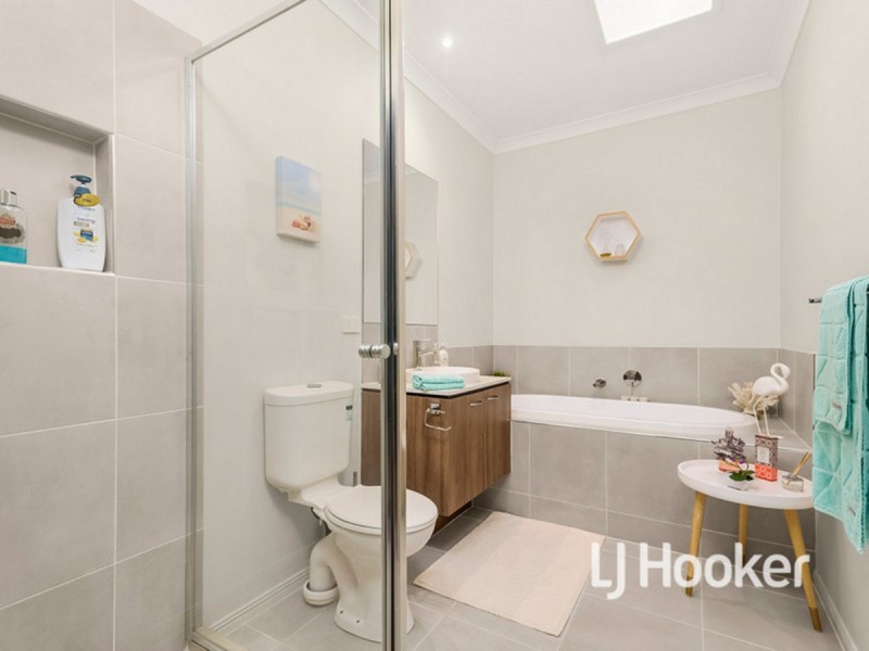 176 Saltwater Promenade, Point Cook VIC 3030