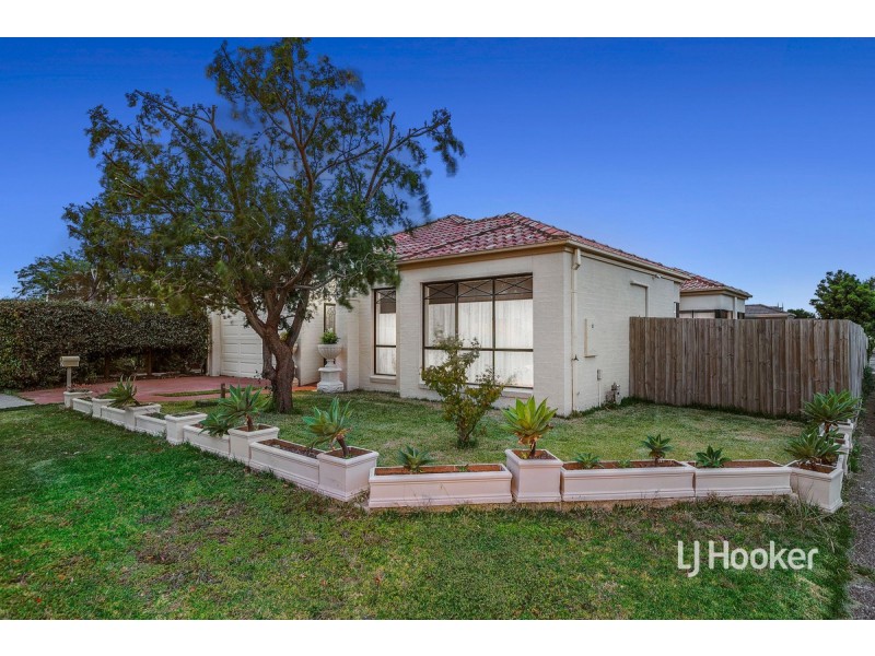 2 Dorrington Street, Point Cook VIC 3030