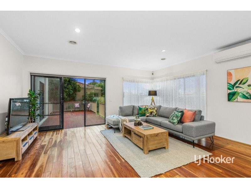 2 Dorrington Street, Point Cook VIC 3030