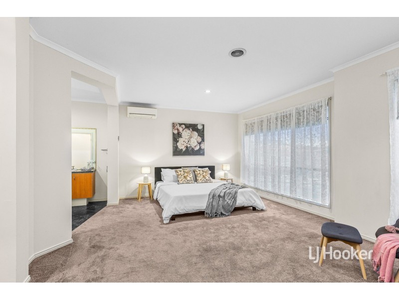 2 Dorrington Street, Point Cook VIC 3030