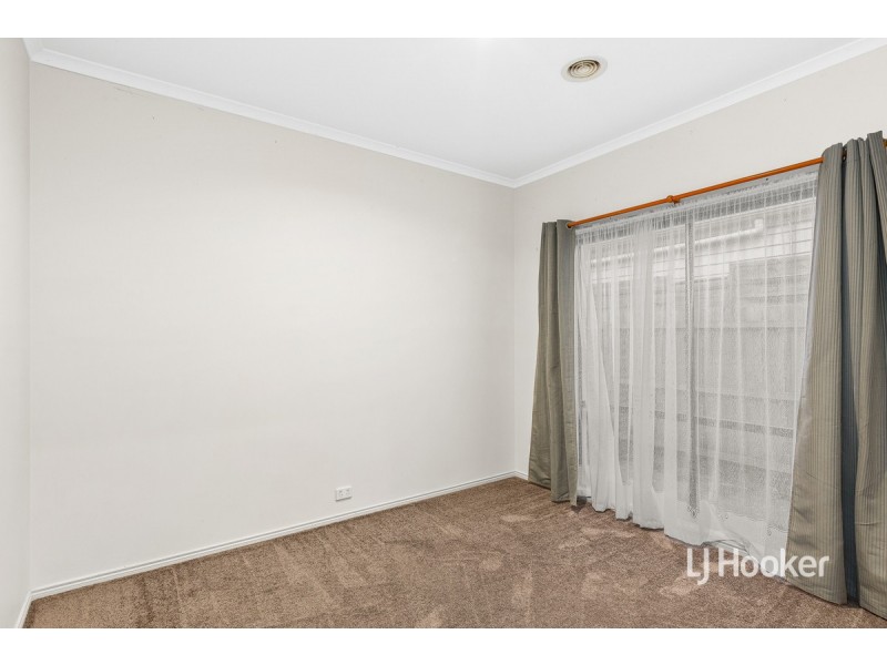 2 Dorrington Street, Point Cook VIC 3030