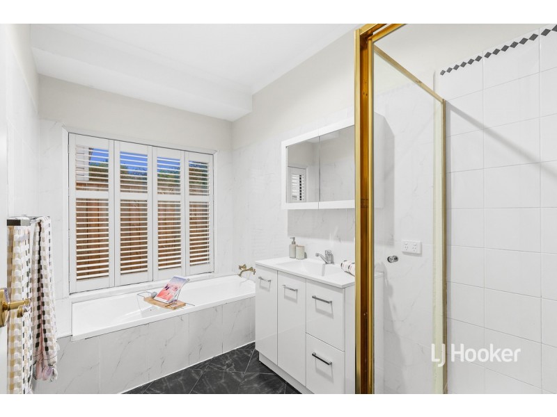 2 Dorrington Street, Point Cook VIC 3030
