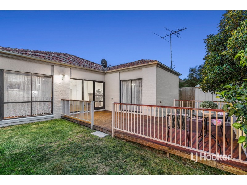 2 Dorrington Street, Point Cook VIC 3030