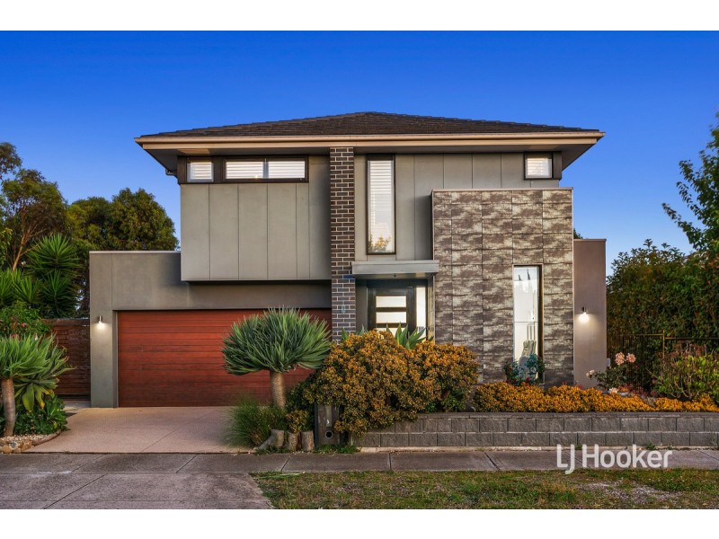 7 Feather Place, Point Cook VIC 3030