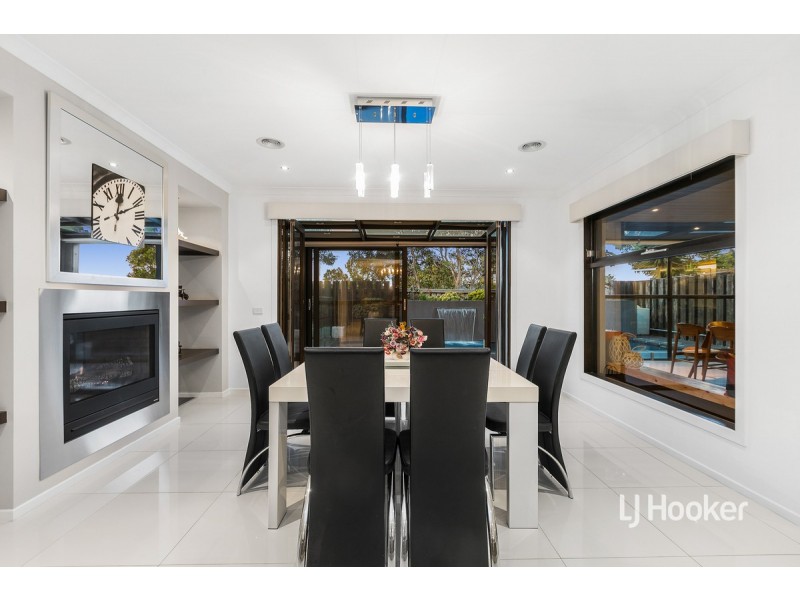 7 Feather Place, Point Cook VIC 3030