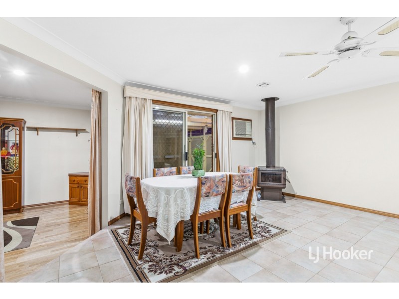 24 Seabrook Boulevard, Seabrook VIC 3028