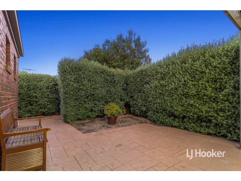 2 La Spezia Court, Point Cook VIC 3030