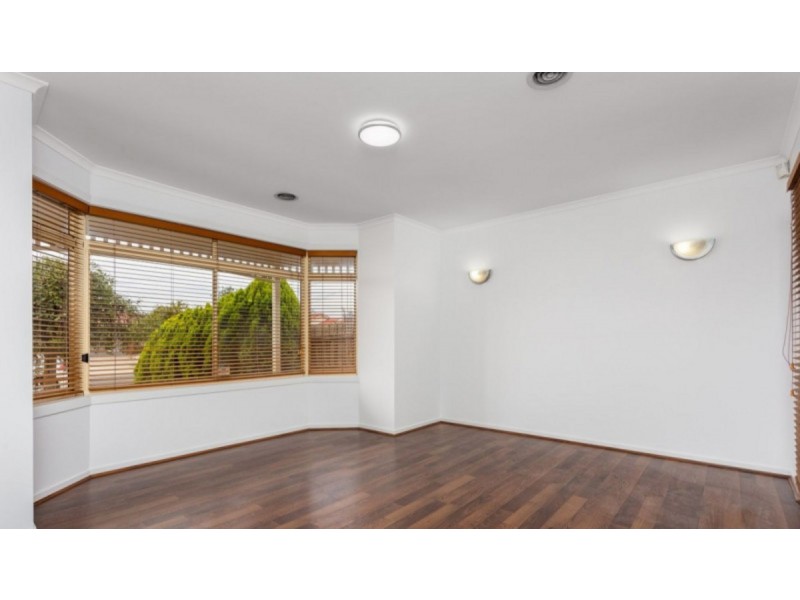 24 Hosken Street, Altona Meadows VIC 3028
