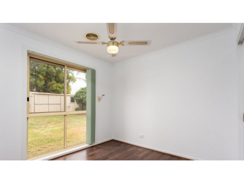 24 Hosken Street, Altona Meadows VIC 3028
