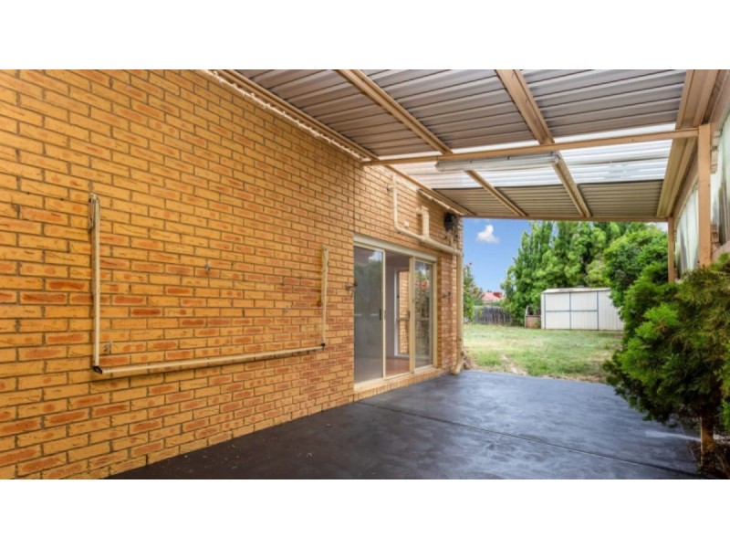 24 Hosken Street, Altona Meadows VIC 3028