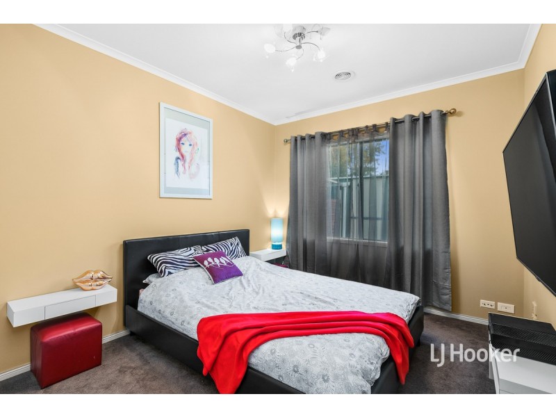 10 Sassari Court, Point Cook VIC 3030