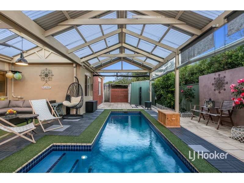10 Sassari Court, Point Cook VIC 3030