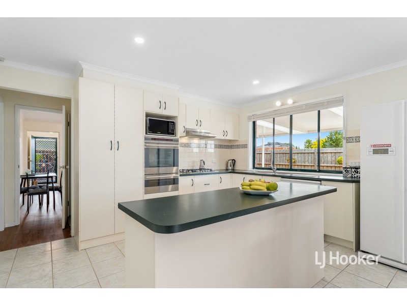 11 Alsace Avenue, Hoppers Crossing VIC 3029