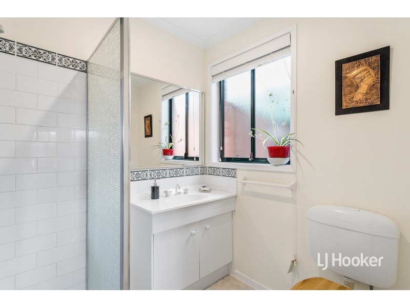 11 Alsace Avenue, Hoppers Crossing VIC 3029