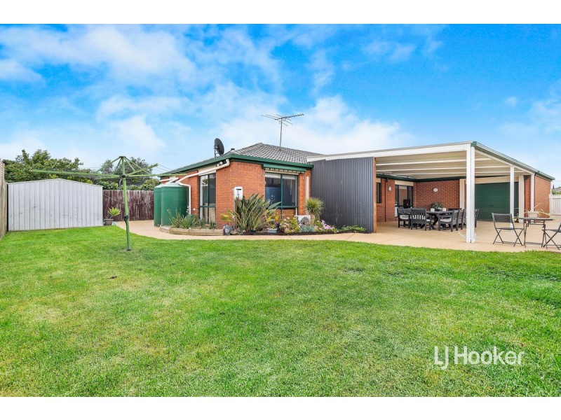 11 Alsace Avenue, Hoppers Crossing VIC 3029