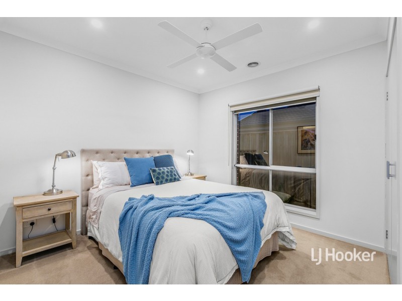 17 Malibu Boulevard, Point Cook VIC 3030