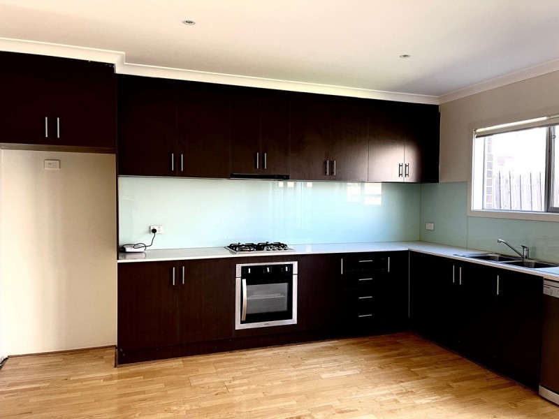 11 Leopold Lane, Point Cook VIC 3030