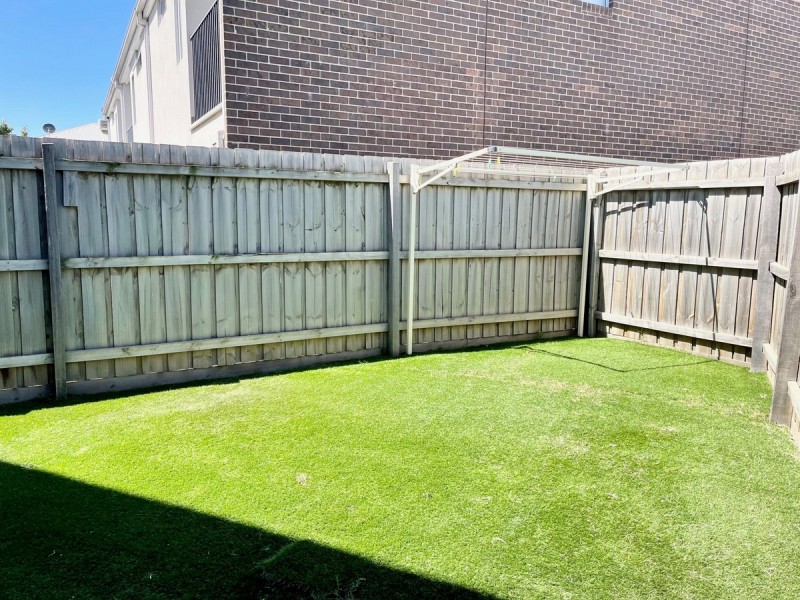 11 Leopold Lane, Point Cook VIC 3030