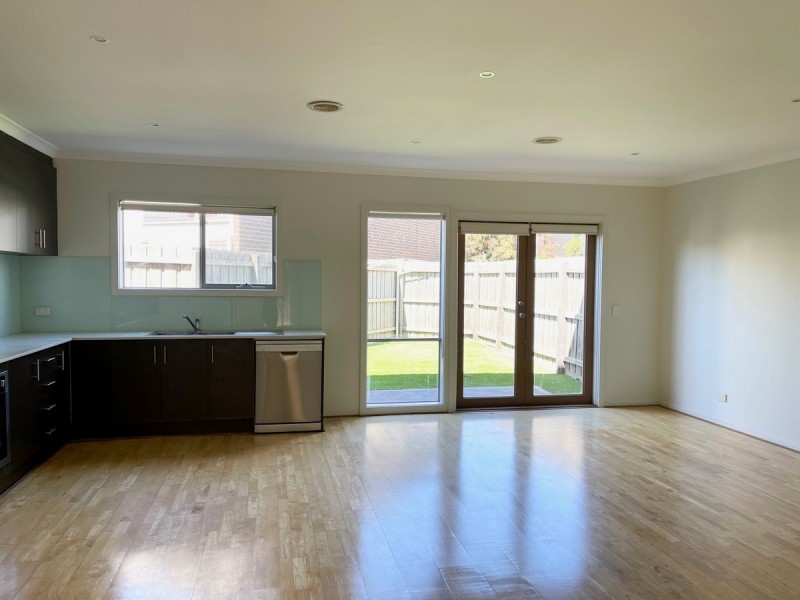 11 Leopold Lane, Point Cook VIC 3030