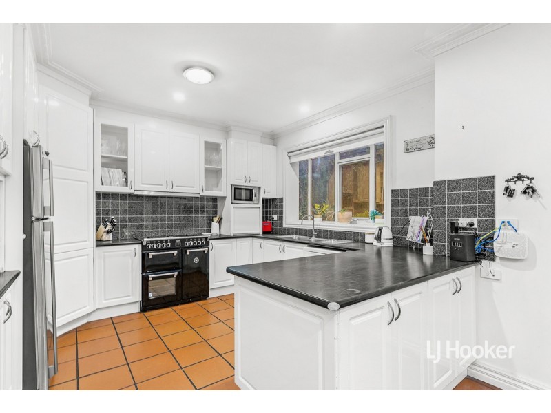 47 Truganina Avenue, Seabrook VIC 3028