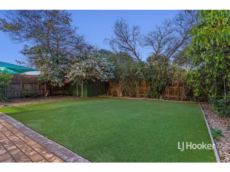 69 Foxwood Drive, Point Cook VIC 3030