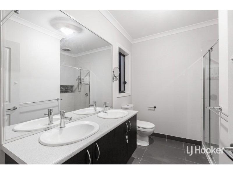 17 Adventure Way, Point Cook VIC 3030