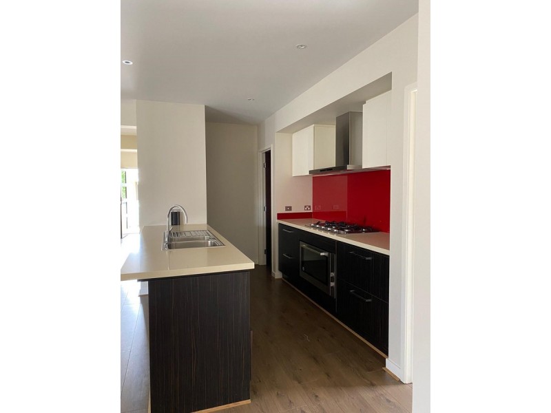 12 Denman Drive, Point Cook VIC 3030