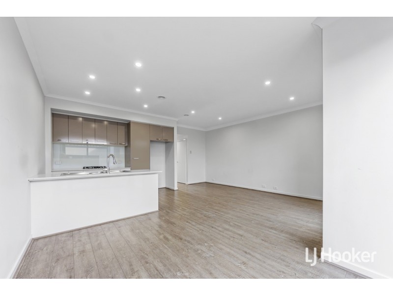 82 Flatbush Avenue, Point Cook VIC 3030